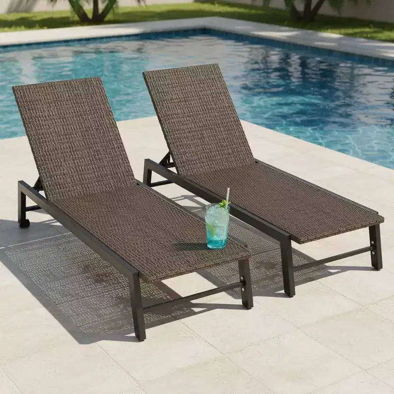 Chaise longue inclinable en osier avec roues